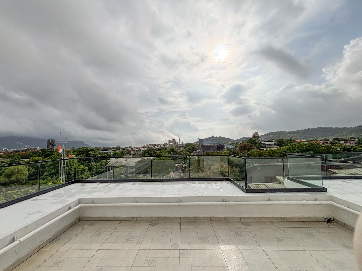 Exterior view 7